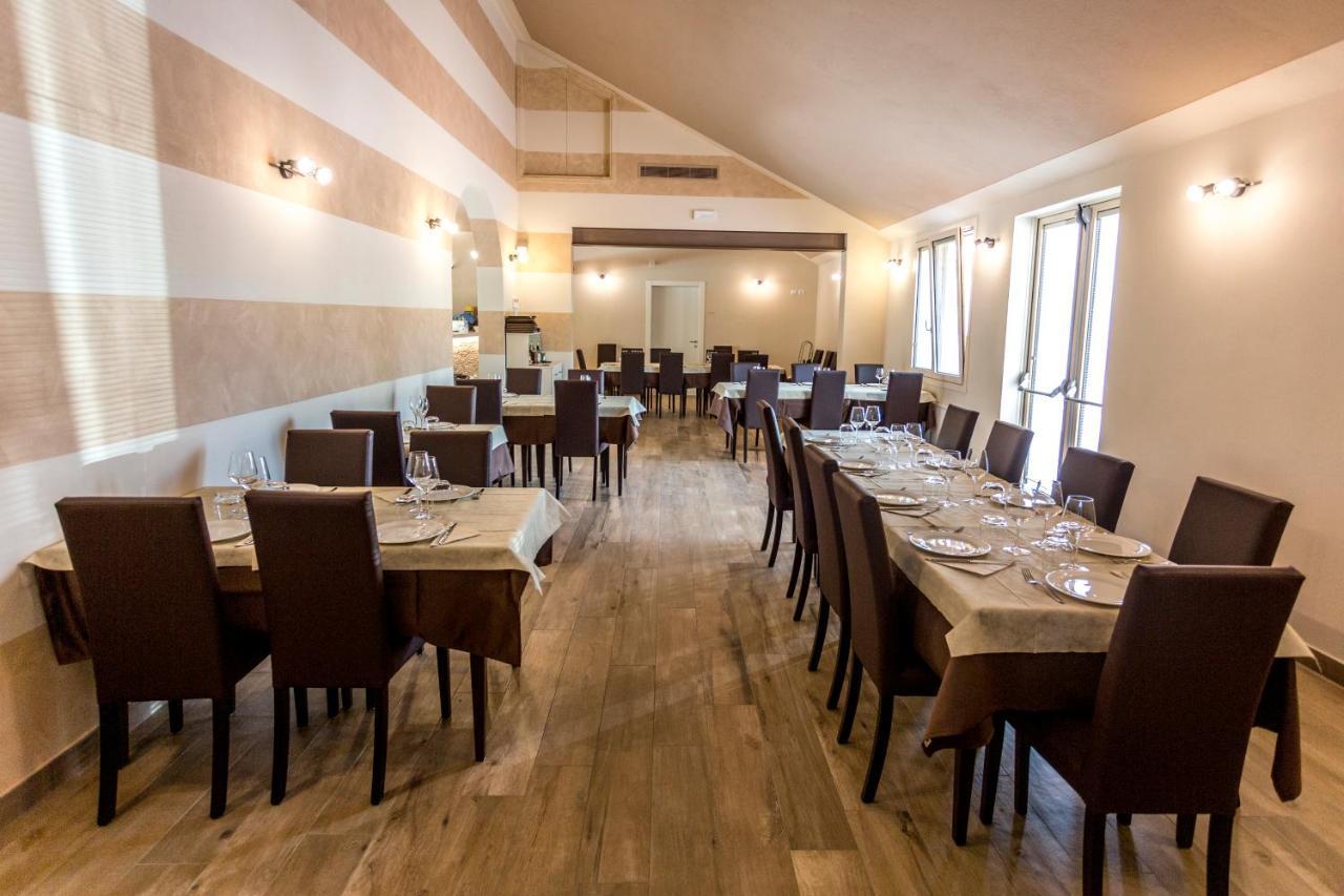 Agriturismo Corte Casello Gazoldo degli Ippoliti ภายนอก รูปภาพ